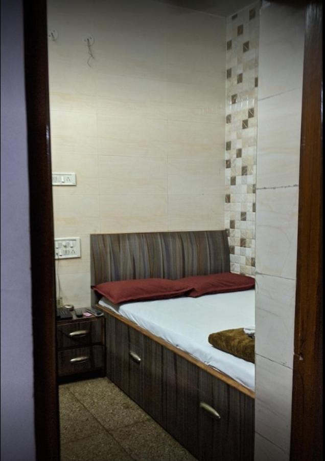 Ajanta Hotel 100 Mtrs Railway Station & 400 Mtrs Dargah Adžmér Exteriér fotografie